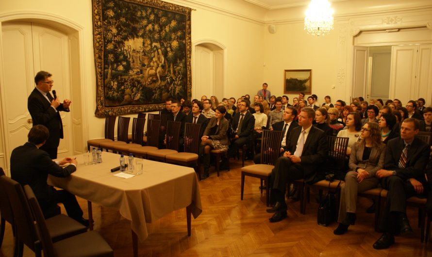 Premjeras Butkevičius dalyvavo BLB Debatų klubo diskusijoje
